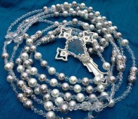 Silver and white Pearls wedding lasso