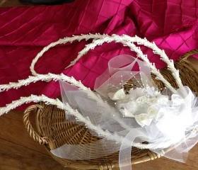 White wedding lasso, Traditional wedding lasso